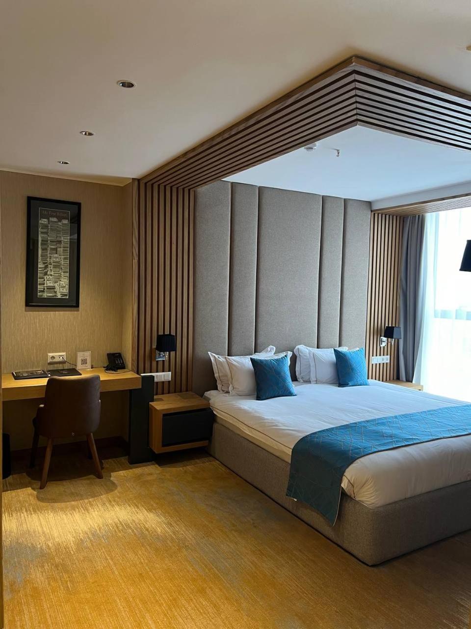 Sofia International Hotel Бишкек Экстерьер фото