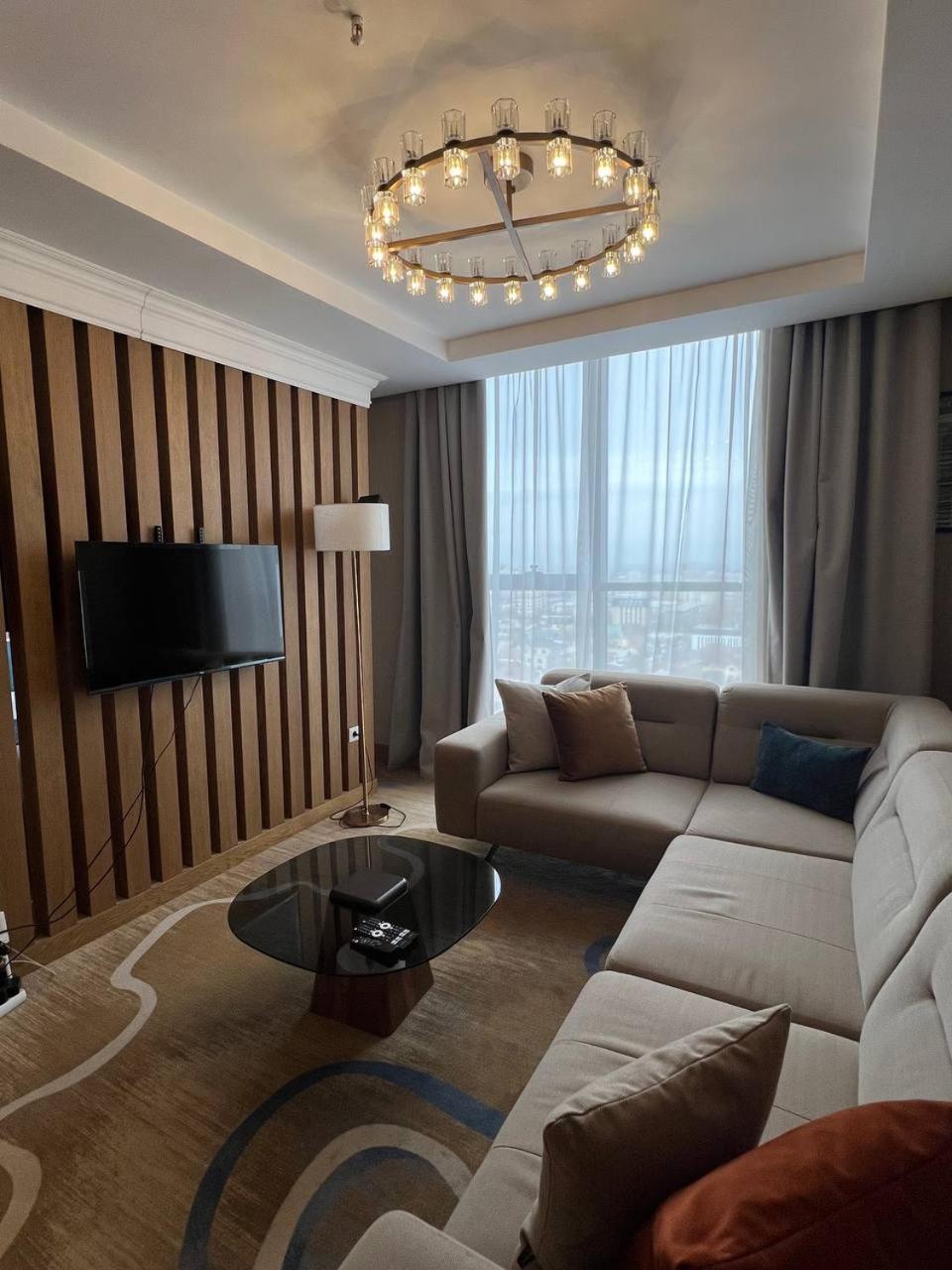 Sofia International Hotel Бишкек Экстерьер фото